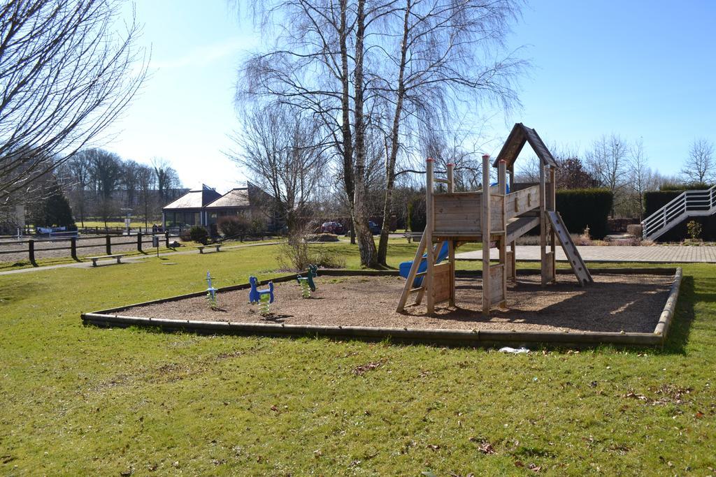 Le Relais De La Haute Sambre Lobbes Bagian luar foto