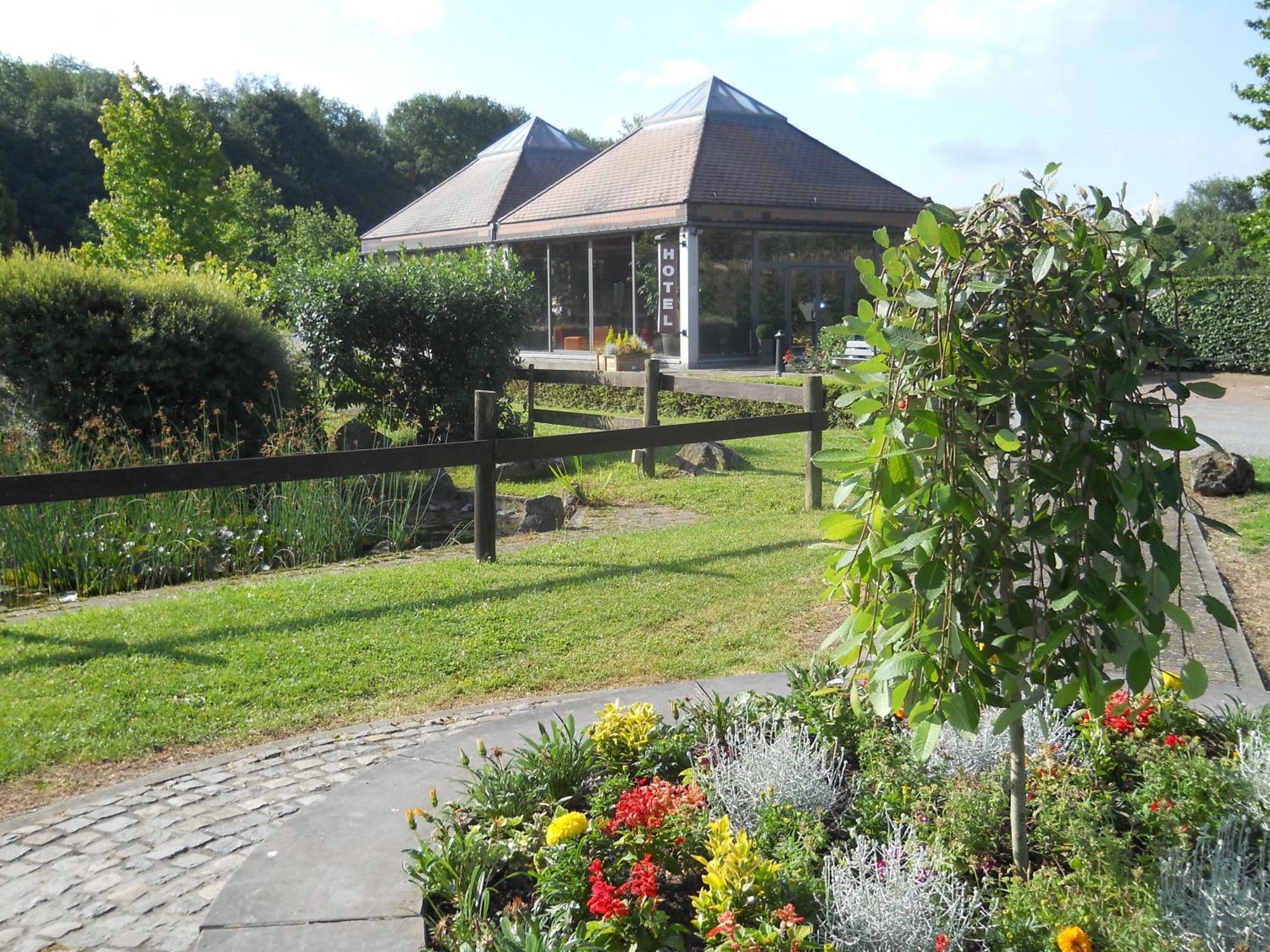 Le Relais De La Haute Sambre Lobbes Bagian luar foto